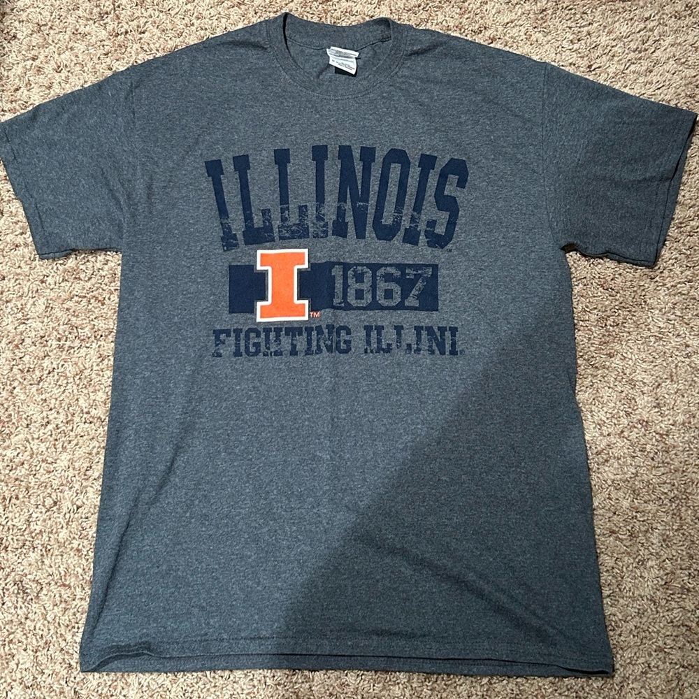 Gildan University of Illinois T-Shirt
